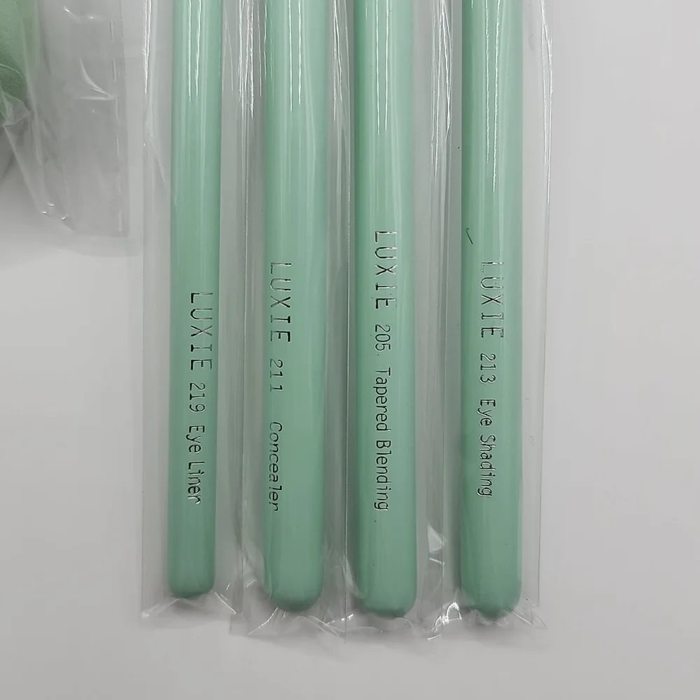 LUXIE FLORALS BRUSH SET - 5 Piece Set
